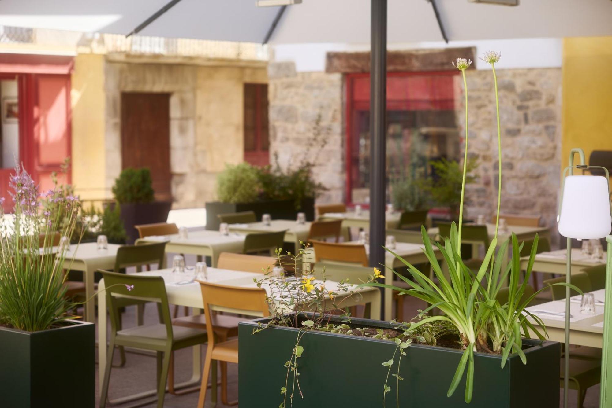 Hotel Restaurant Le Botaniste Prats-de-Mollo-la-Preste Bagian luar foto
